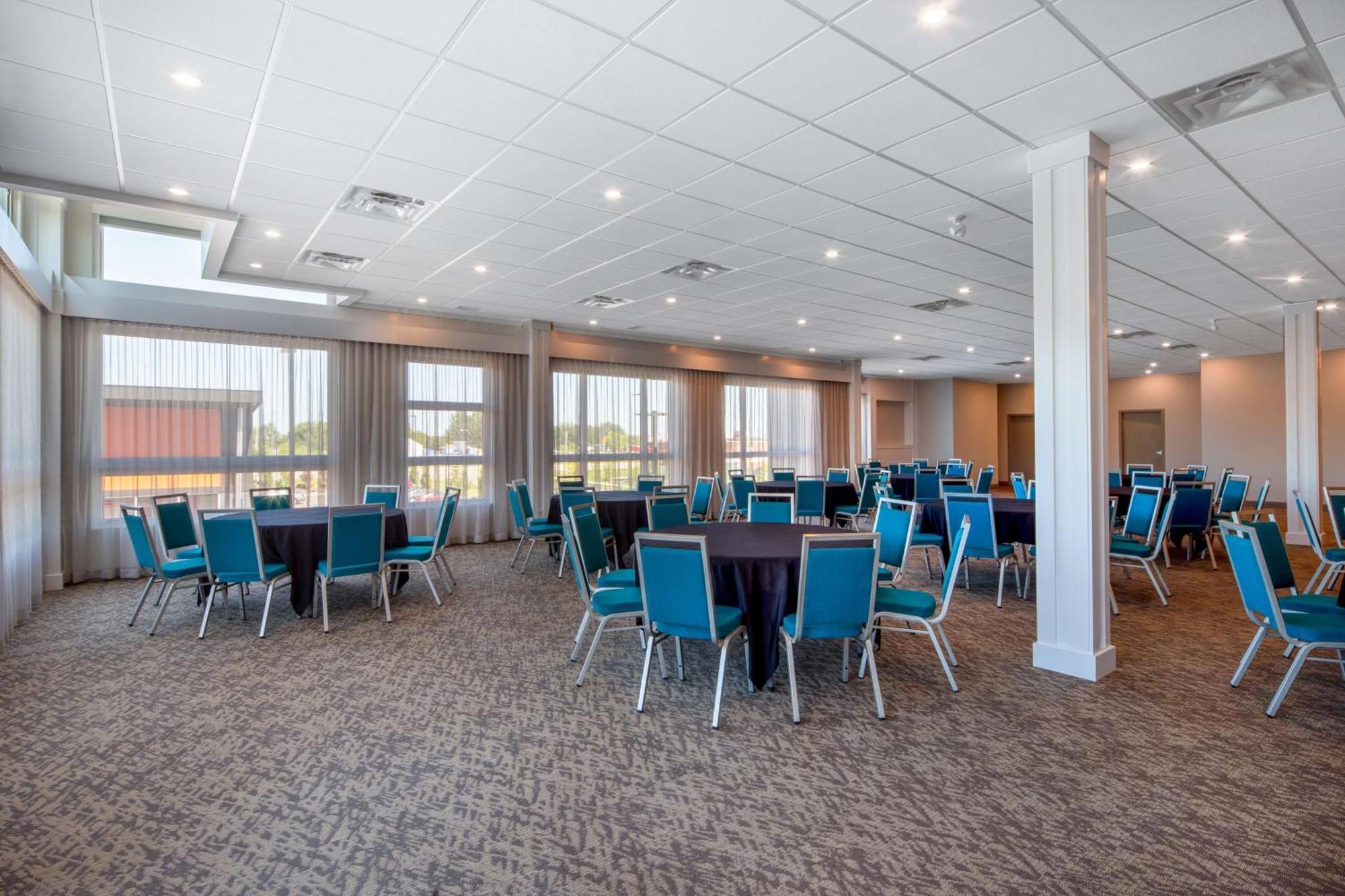 Hampton Inn & Suites Edmonton St. Albert, Ab Dış mekan fotoğraf
